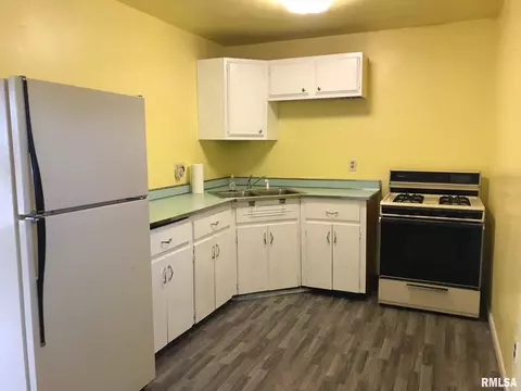 2847 S 12th St, Springfield, IL 62703 photo 9