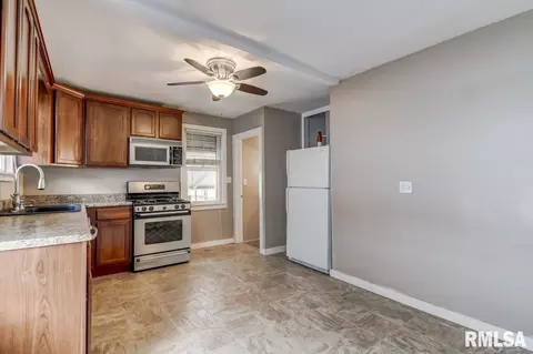 1505 S State St, Springfield, IL 62704 photo 5