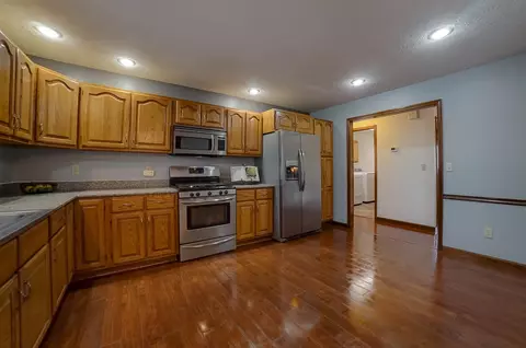 109 Forest Park, Chatham, IL 62629 photo 4