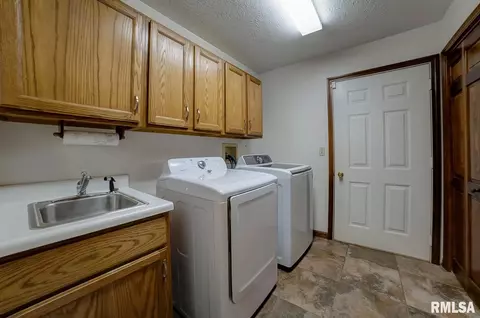 109 Forest Park, Chatham, IL 62629 photo 36
