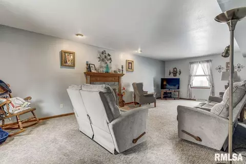 35 Mesa Rd, Springfield, IL 62702 photo 11