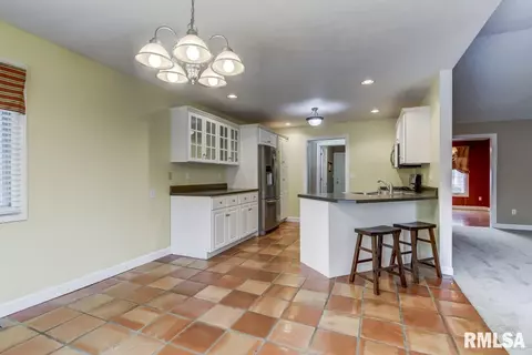 2012 Burgess Dr, Springfield, IL 62711 photo 13