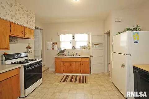 1406 N 3rd St, Springfield, IL 62702 photo 7