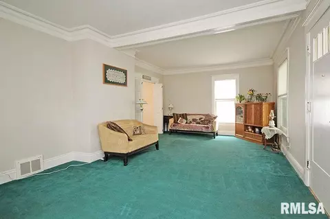 1406 N 3rd St, Springfield, IL 62702 photo 5
