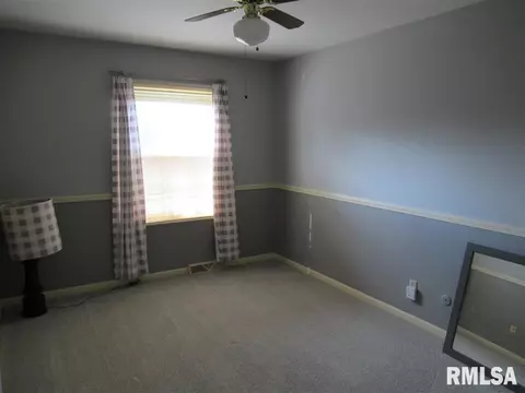 143 Oakmont Dr, Springfield, IL 62704 photo 13
