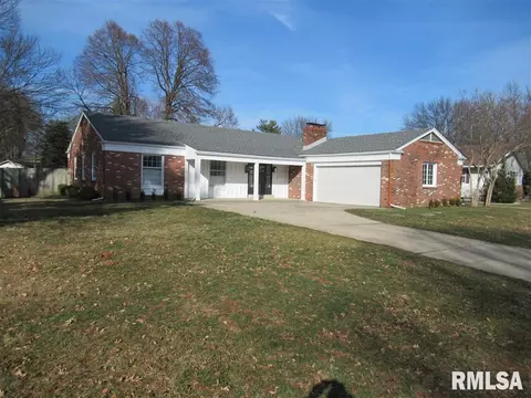 143 Oakmont Dr, Springfield, IL 62704 photo 1