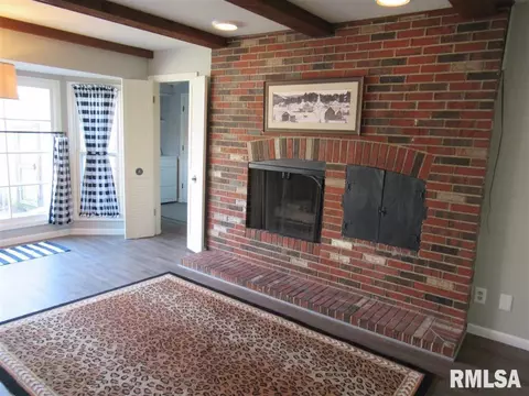 143 Oakmont Dr, Springfield, IL 62704 photo 10