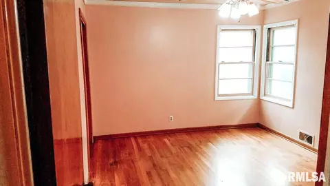 3149 S 1st St, Springfield, IL 62703 photo 7