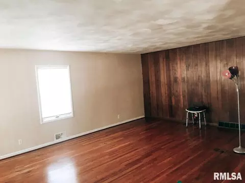3149 S 1st St, Springfield, IL 62703 photo 6