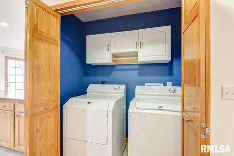 525 Willows Ave, Chatham, IL 62629 photo 10
