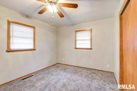 2101 N 17th St, Springfield, IL 62702 photo 13
