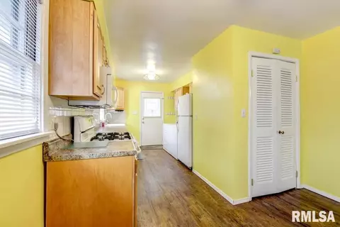 2101 N 17th St, Springfield, IL 62702 photo 6