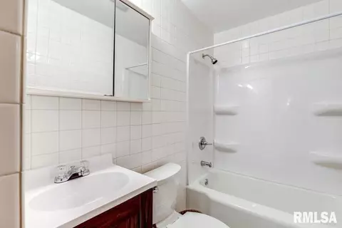 2101 N 17th St, Springfield, IL 62702 photo 15