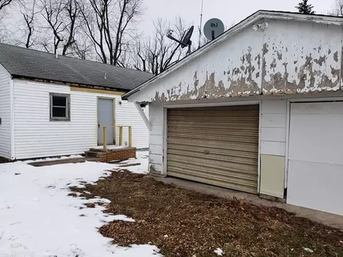 907 N Ellison St, Abingdon, IL 61410 photo 2