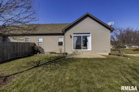 520 E Spruce St, Chatham, IL 62629 photo 34