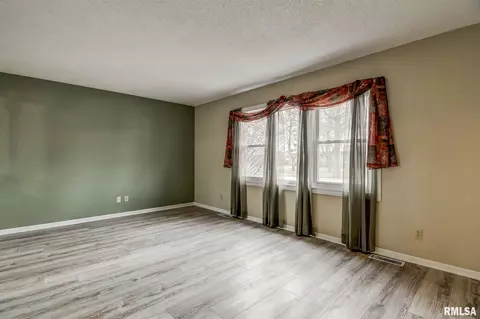 3008 Interlacken Rd, Springfield, IL 62704 photo 2