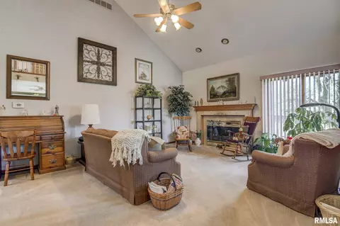 5695 Old Salem Ln, Springfield, IL 62711 photo 13