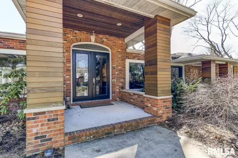 17 Linden Ln, Springfield, IL 62712 photo 2