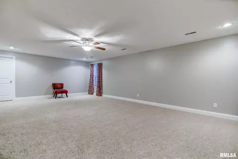 4713 Greenbriar Dr, Springfield, IL 62711 photo 29
