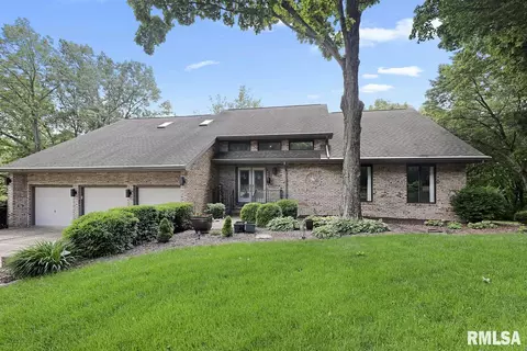 3700 W Bluffs Rd, Springfield, IL 62711 photo 1