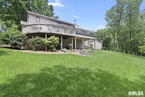 3700 W Bluffs Rd, Springfield, IL 62711 photo 6