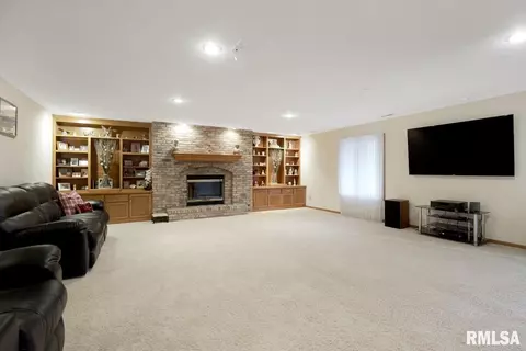 3700 W Bluffs Rd, Springfield, IL 62711 photo 39