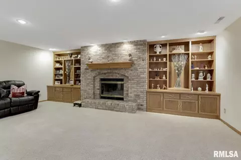 3700 W Bluffs Rd, Springfield, IL 62711 photo 40