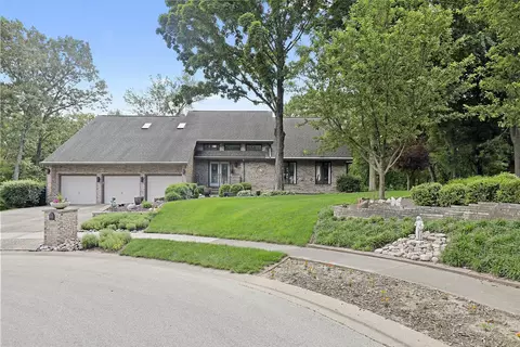 3700 W Bluffs Rd, Springfield, IL 62711 photo 7