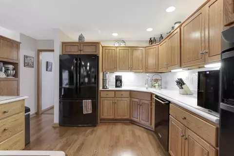 3700 W Bluffs Rd, Springfield, IL 62711 photo 14