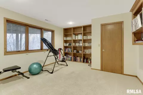 3700 W Bluffs Rd, Springfield, IL 62711 photo 42