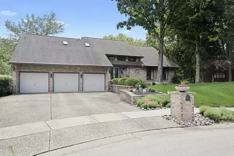 3700 W Bluffs Rd, Springfield, IL 62711 photo 8
