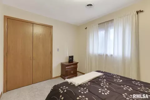 3700 W Bluffs Rd, Springfield, IL 62711 photo 33