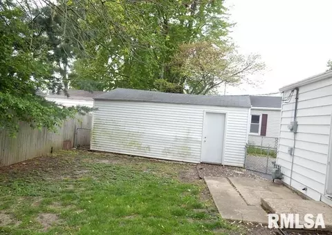 8 St James Ct, Springfield, IL 62703 photo 14