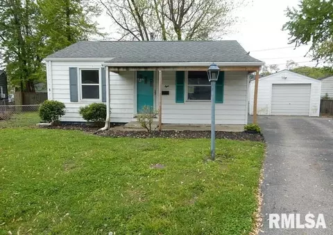 8 St James Ct, Springfield, IL 62703 photo 1