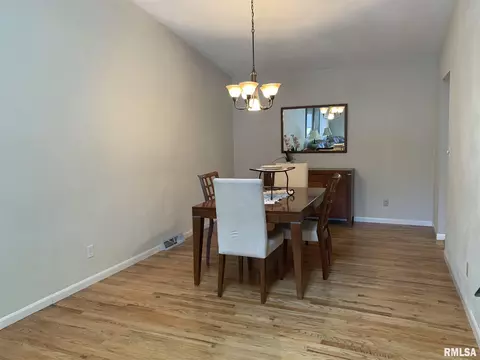 1815 S Cog Mill Ct, Springfield, IL 62704 photo 6