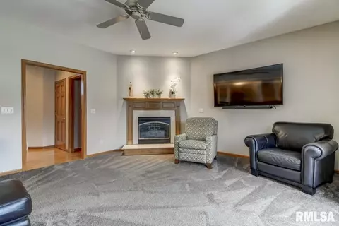 2309 Harbor Lndg, Springfield, IL 62712 photo 8