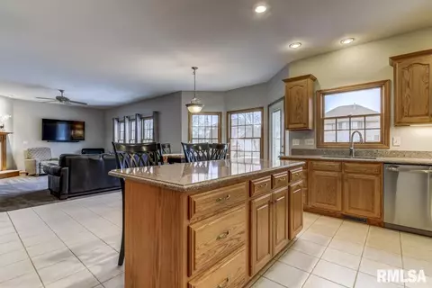 2309 Harbor Lndg, Springfield, IL 62712 photo 11