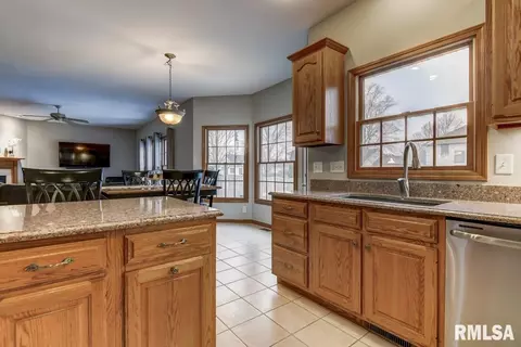 2309 Harbor Lndg, Springfield, IL 62712 photo 12