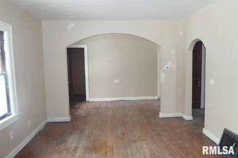 2401 Richards Ln, Springfield, IL 62702 photo 3