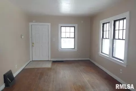 2401 Richards Ln, Springfield, IL 62702 photo 2
