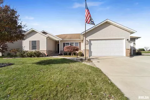 2901 Summerwood Dr, Springfield, IL 62712 photo 2