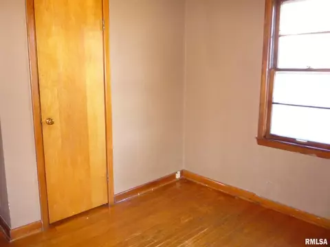 1404 Mossman Ave, Springfield, IL 62702 photo 17
