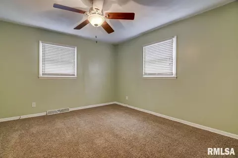 23 Danbury Dr, Springfield, IL 62704 photo 20