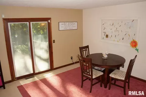 84 Country Pl, Springfield, IL 62703 photo 10