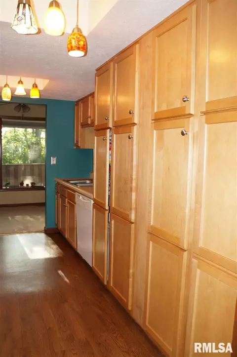 84 Country Pl, Springfield, IL 62703 photo 8