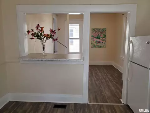 1228 N 2nd St, Springfield, IL 62702 photo 12