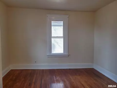 1228 N 2nd St, Springfield, IL 62702 photo 5