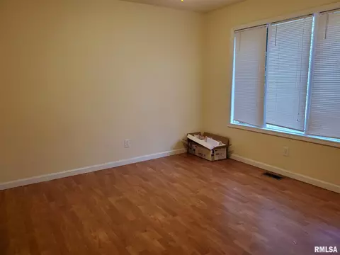 319 Bellerive Rd, Springfield, IL 62704 photo 2