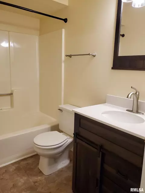319 Bellerive Rd, Springfield, IL 62704 photo 12