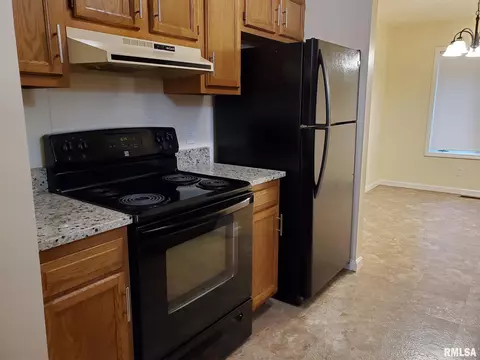 319 Bellerive Rd, Springfield, IL 62704 photo 6